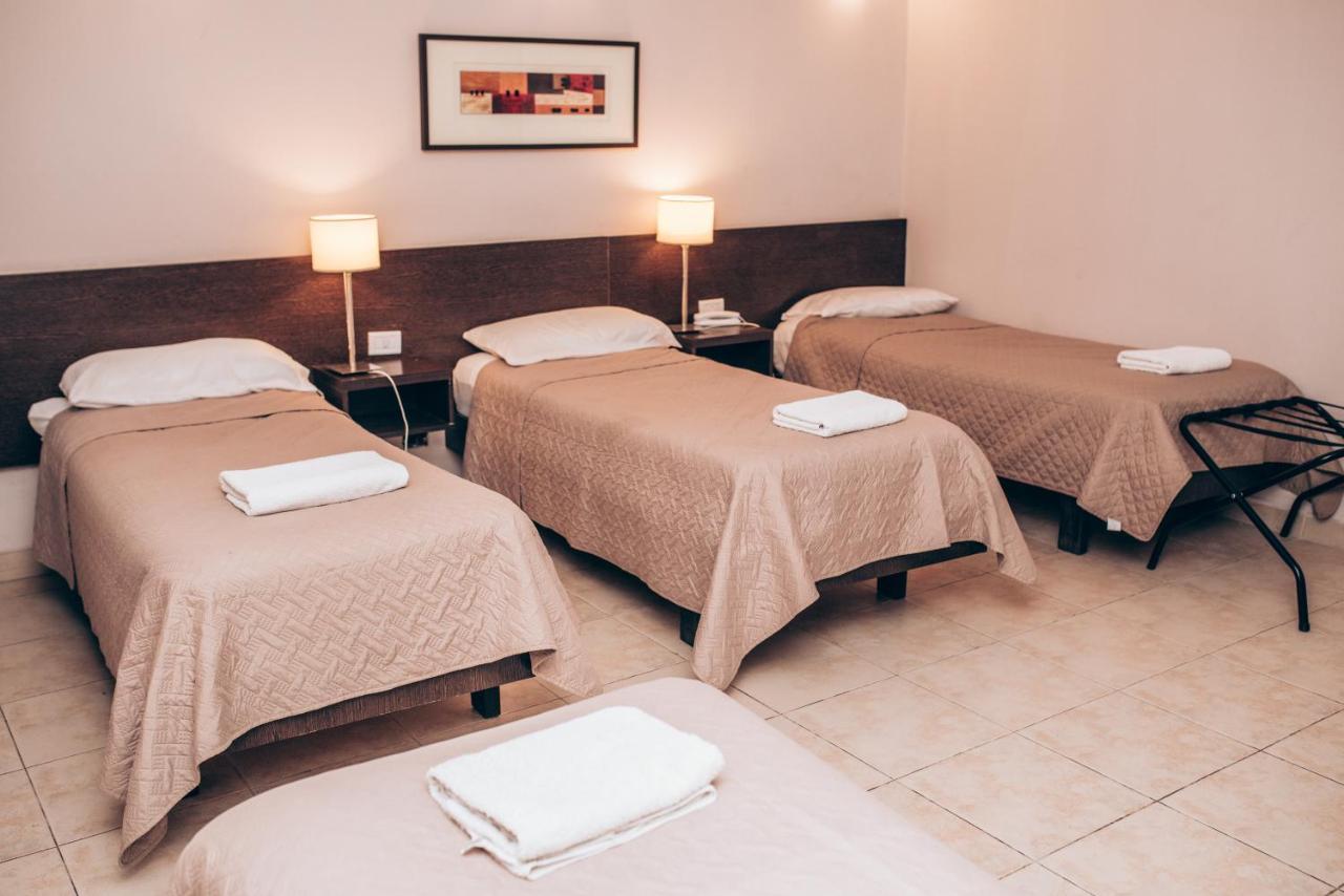 Hotel Solano Σαντιάγο ντελ Εστέρο Εξωτερικό φωτογραφία